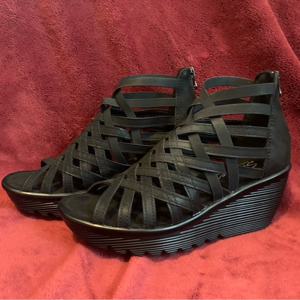 Sketchers Black Strappy Wedge Sandals